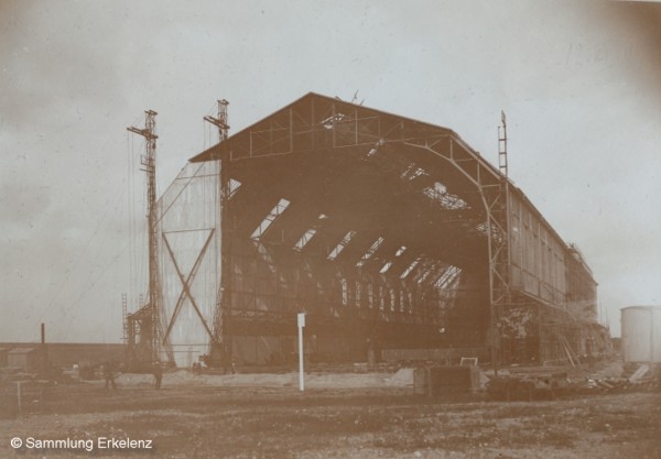 Luftschifhalle Köln-Bickendorf im Bau 1909