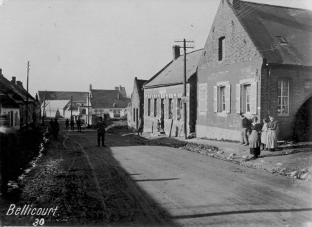 Bellicourt Frankreich Hauptstraße