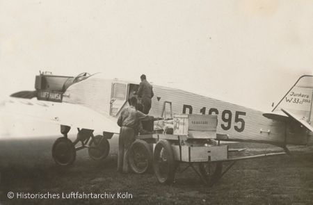 Verladen von Luftfracht Flughafen Kln Butzweilerhof