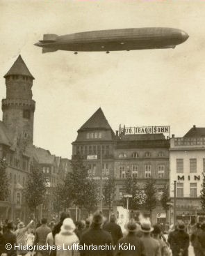 Luftschiff LZ 127 "Graf Zeppelin" ber Kln