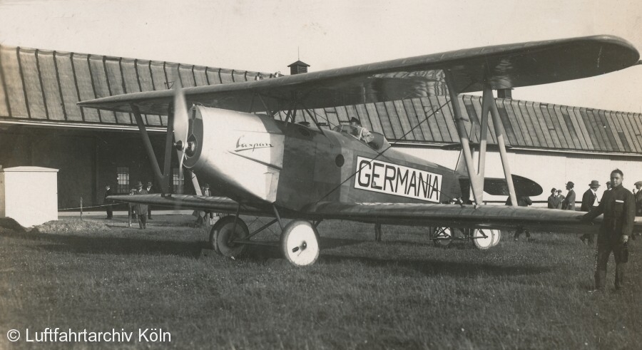 Caspar C32 Germania von Otto Knnecke auf dem Flughafen Kln Butzweilerhof