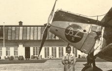 Berliner Zeitung auf dem Flughafen Kln Butzweilerhof