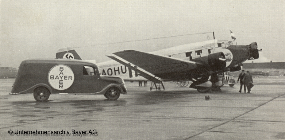 Die D-AOHU Werksflugzeug der Bayer-Werker auf dem Heimatflughafen Kln Butzweilerhof