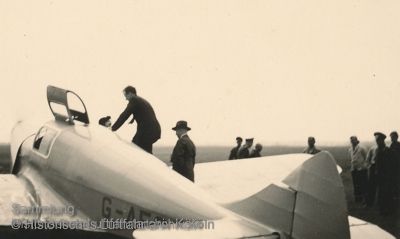 Atlantikflieger Charles Lindbergh auf dem Flughafen Köln Butzweilerhof