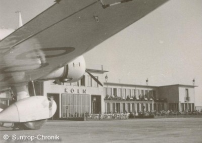 Eingang Rollfeldseite Empfangshalle  Flughafen Kln Butzweilerhof