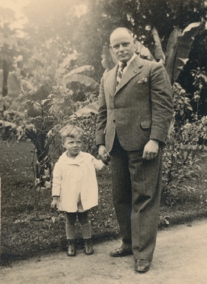 Mein Vater Hans-Günter Müller mit meinem Großvater Leo Müller um 1937