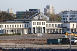 2016 - Abriss des historischen Rollfeld am alten Klner Flughafen Butzweilerhof