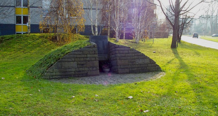 Denkmal für die getöteten Luftwaffenhelfer Köln-Ostheim