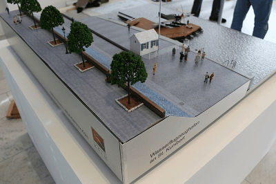 Ausstellung des Historischen Archivs Köln - Modell des Wasserflugzeughafen an St. Kunibert